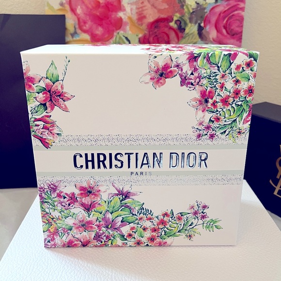 Dior limited edition floral box (only) - 8x8 - Picture 2 of 2